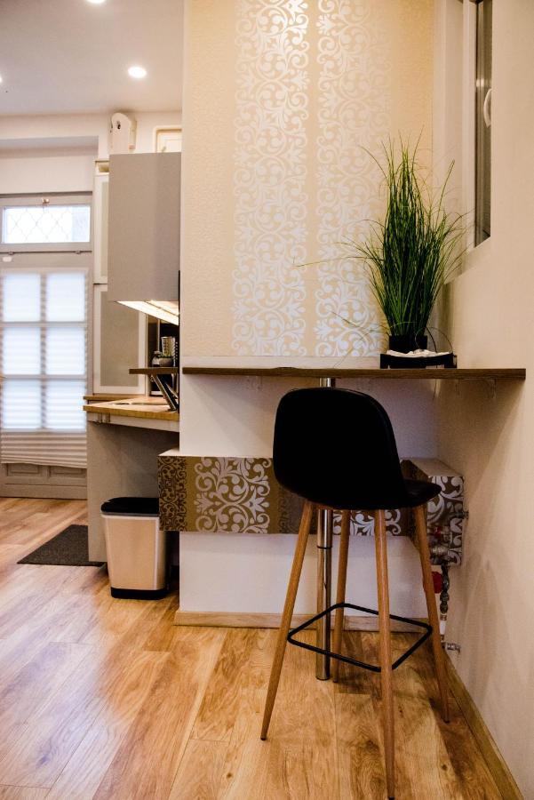 Molnar Apartment Cozy City Center Retreat For 2 Ac & Perfect Location! Budapest Eksteriør billede